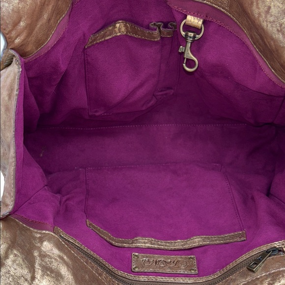 Like New Tre Vero XL Purse Bronze Gold Distressed Shimmer Studded Leather Bag - Picture 11 of 13